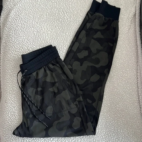 Zella Pants Jumpsuits Zella Live In Pocketed Joggers Size Xs